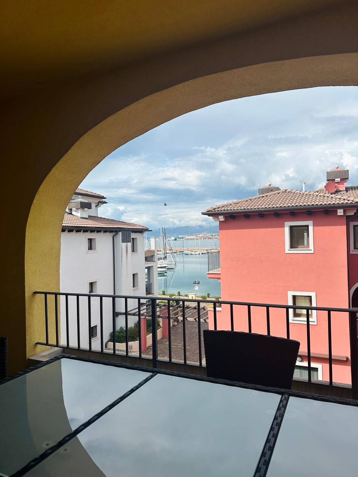 Apartment Claudia Múggia エクステリア 写真